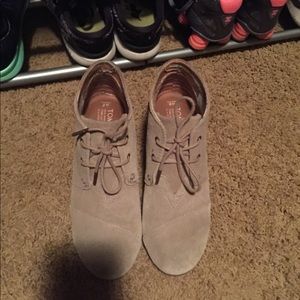Toms size 8